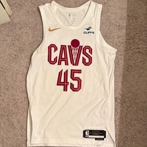 Authentic Nike Donovan Mitchell Swingman Jersey